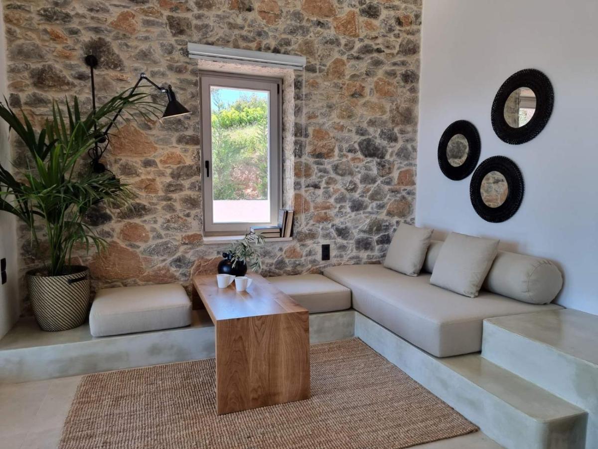 Stone Build Suite With Private Pool Kolios Exterior foto