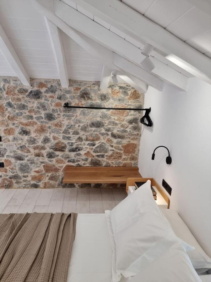 Stone Build Suite With Private Pool Kolios Exterior foto